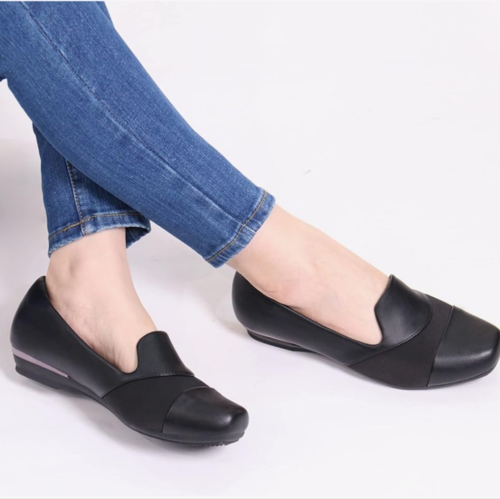 57. NWT Ortho+Rest Slip On Shoes Size 6.5